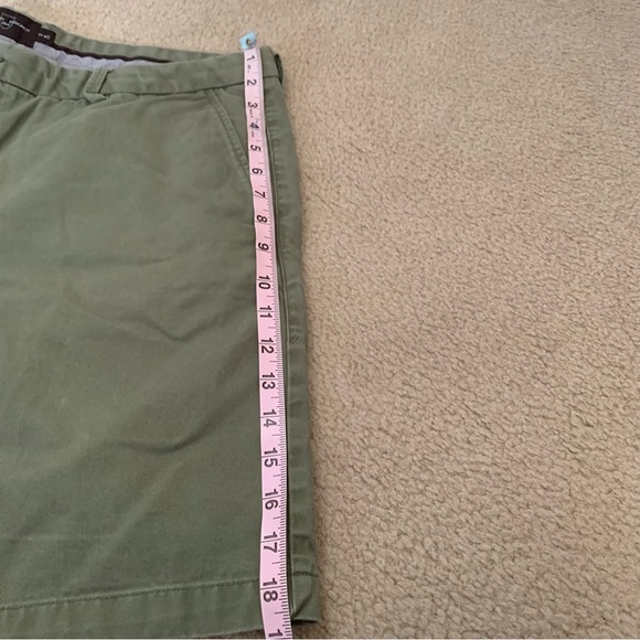 Black Brown 1826 Army Green Flat Front Short - 40 - Picture 8 of 13